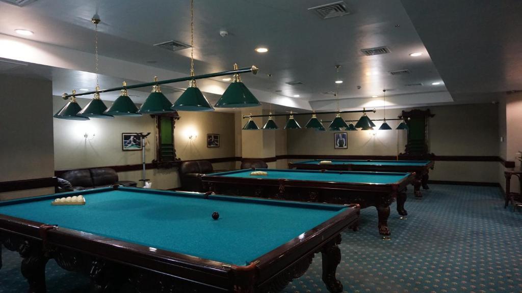 Grand Hotel Victory Aktav Dış mekan fotoğraf A pool hall