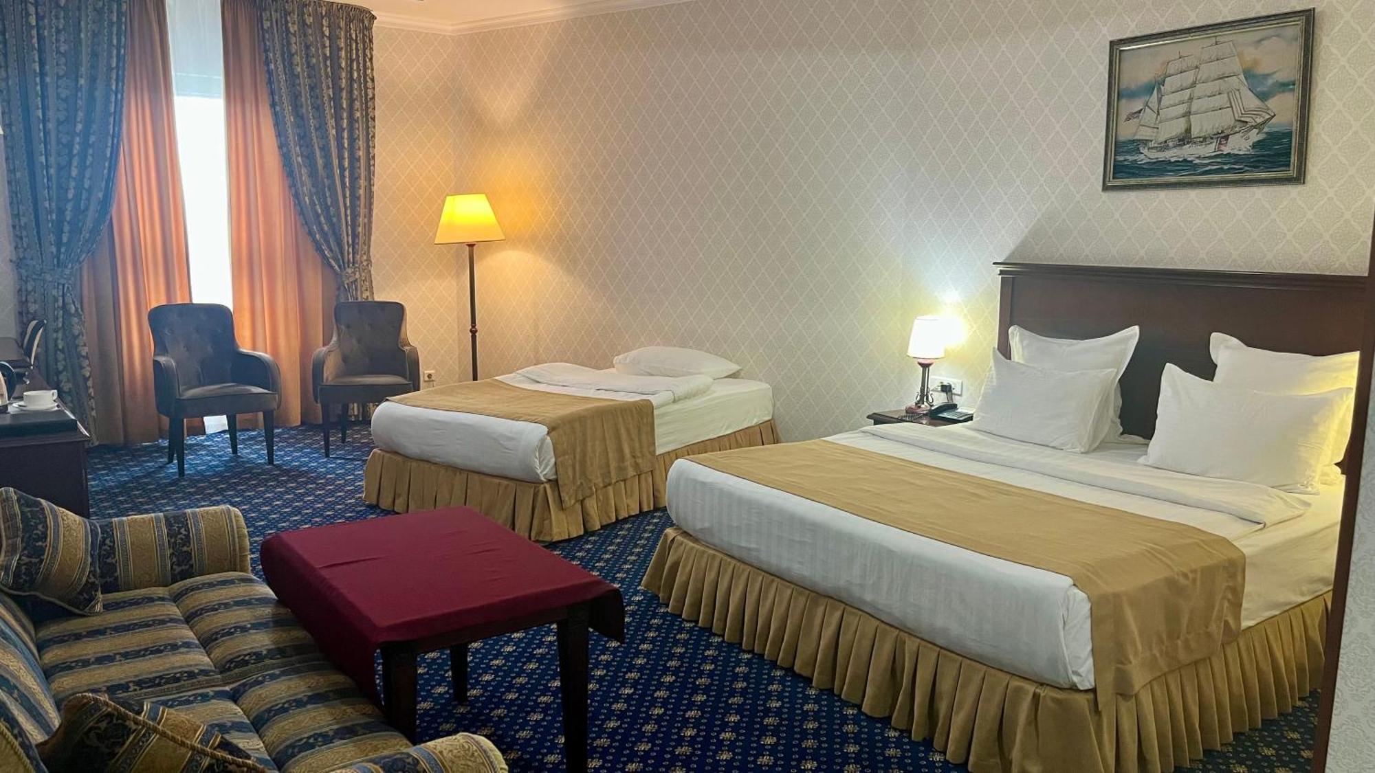 Grand Hotel Victory Aktav Dış mekan fotoğraf