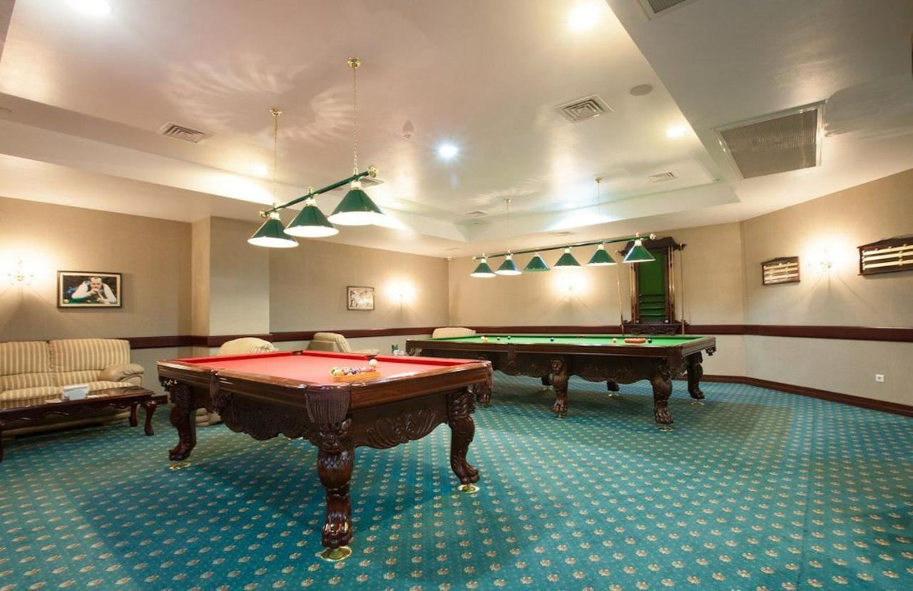 Grand Hotel Victory Aktav Dış mekan fotoğraf Billiard room